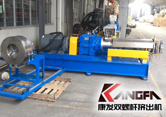 產(chǎn)出成本、效率、供貨商、設備體驗...高性價比雙螺桿擠出機設備該如何抉擇?