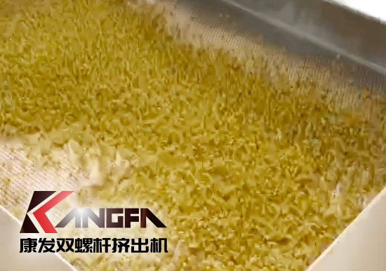 提升形象、完善產(chǎn)品及服務(wù)質(zhì)量?？蛋l(fā)雙螺桿擠出機(jī)新疆烏魯木齊某客戶服務(wù)回訪！