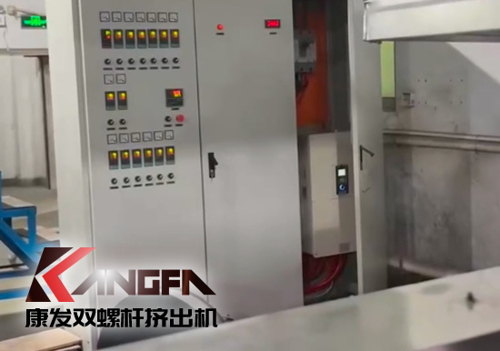 JSH雙階式85/200單、雙螺桿造粒機(jī)電纜料生產(chǎn)線試機(jī) 產(chǎn)量達(dá)1.5噸/每小時