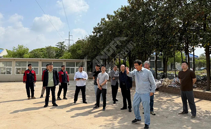 中石化相關(guān)公司、康發(fā)雙螺桿造粒機(jī)與新疆鵬安能源科技有限責(zé)任就關(guān)于廢塑料分選技術(shù)合作洽談