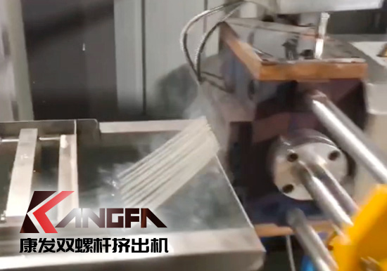 65高扭+PLC，尼龍加纖雙螺桿造粒機(jī)試機(jī)